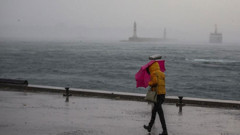 İstanbul Valiliğinden fırtına uyarısı: "Yarın öğle saatlerinden itibaren...''