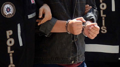 İzmir'de FETÖ'nün güncel yapılanmasına operasyon: 12 gözaltı