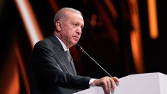 Cumhurbaşkanı Erdoğan cuma namazını Hz. Ali Camisi'nde kıldı