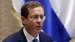 Herzog’a davet kararı Avustralya’da tartışma yarattı