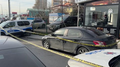 Avcılar'da aracında oturan kişi silahlı saldırıya uğradı
