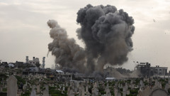 2.5 yıl sonra hapisten çıktı saldırıda ölen annesinin mezarına koştu