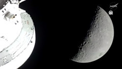 Ay'a insanlı yolculukta en uzak mesafe rekoru kırıldı