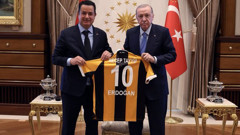 Erdoğan, Acun Ilıcalı'yı makamında kabul etti