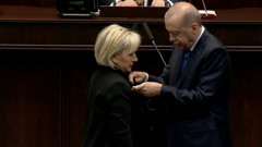 CHP’den istifa eden Nimet Özdemir AK Parti'ye katıldı