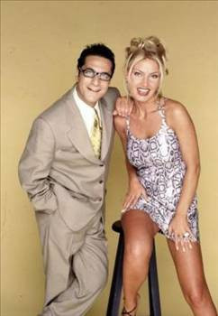 Bir görünüp bir yok olan hostesler - Resim: 2