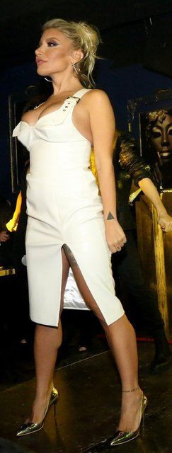 İrem Derici seyirciyi kahkahaya boğdu: Yan odada ciyak ciyak, uyutmadılar! - Resim: 4