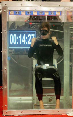 Bu insanlar normal değil - Resim: 4