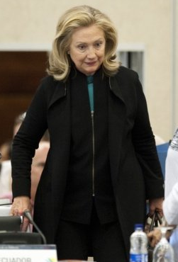 Hillary Clinton alemlere aktı - Resim: 3