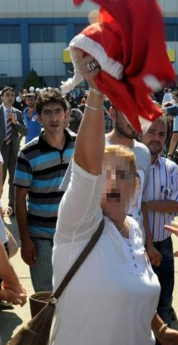 Şehit cenazesinde linç girişimi! - Resim: 3