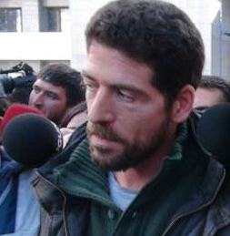  Gözaltına alınan ünlüler böyle görüntülendi - Resim: 1