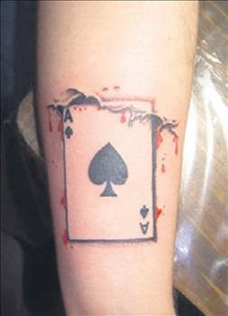 Hapishane dövmelerinin gizli anlamları - Resim: 1