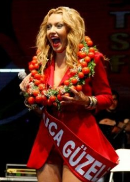 Hadise domates güzeli seçildi - Resim: 4