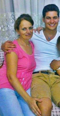 Kıvanç Tatlıtuğ'un annesine de bakın bu kadar olur! - Resim: 3