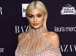 Kylie Jenner ile sevgilisinden hayranlarını şaşırtan çıplak poz - Resim: 1