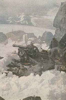 İkinci Dünya Savaşı'ndan yürek burkan kareler - Resim: 2