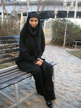 Zeynep Tokuş çarşafa girdi! - Resim: 3