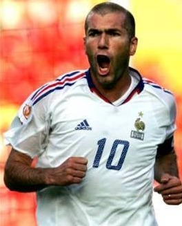 Kariyeri skandalla biten ünlü futbolcular - Resim: 3