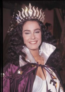 Mankenlikten oyunculuğa geçen ünlüler - Resim: 1