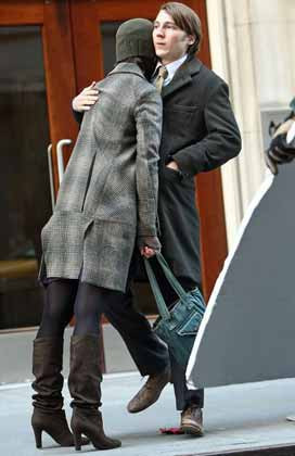 Katie Holmes sokak ortasında ağladı - Resim: 3