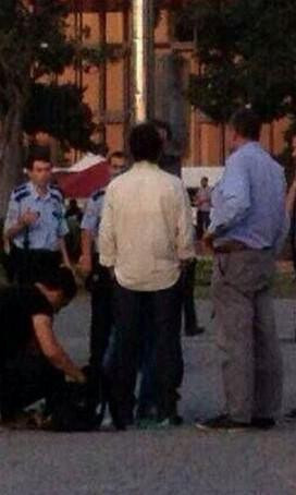 Saatlerdir Taksim'e öylece duruyor - Resim: 4