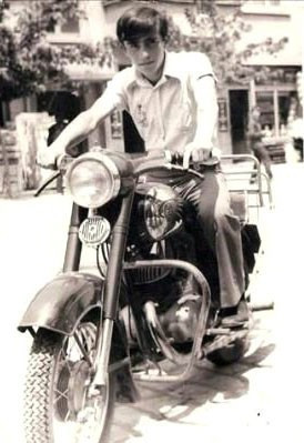 Fotoğraftaki bu genci tanıdınız mı? Şimdilerin en zengini - Resim: 2