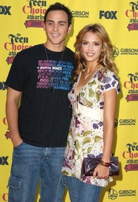 Ünlülerin onlara hiç benzemeyen kardeşleri - Resim: 3