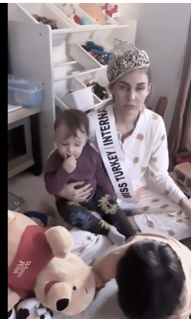 Berfu Yenenler'den 'Evlilik özet' videosu! Keşke evlenmeseydin diyen takipçiye yanıtı olay! - Resim: 3