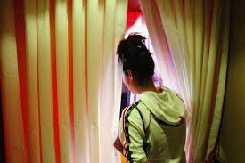 Çaresiz kadınlardan kira yerine seks istiyorlar! - Resim: 4