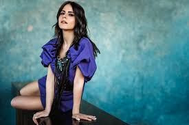 Simge Sağın sosyal medyayı ikiye böldü! Konser kıyafeti olay oldu - Resim: 4