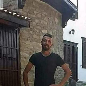 İzmir'de iki çocuk babası müzisyen karbonmonoksit gazından zehirlendi - Resim: 0