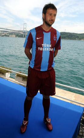 İşte Trabzonspor'un yeni formaları - Resim: 3