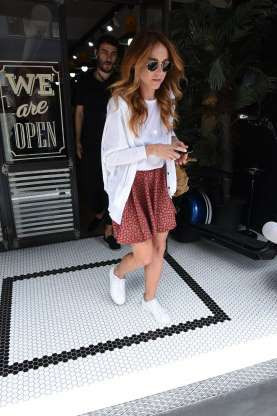 Estetiksiz  hali sizi çok şaşırtacak! Hangi ünlüler estetik harikası? - Resim: 4