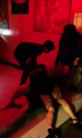 Sokak ortasında fuhuş pazarlığı rezaletle bitti ortalık fena karıştı - Resim: 2