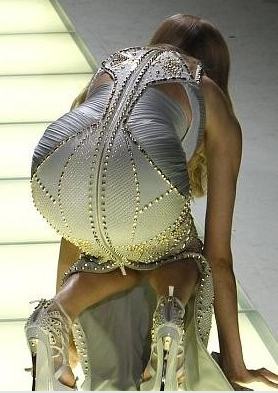 Mankenlerin zor anları böyle görüntülendi - Resim: 3