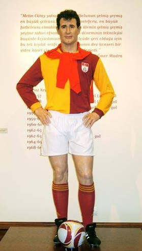 Bu futbolcuların heykeli dikildi - Resim: 3