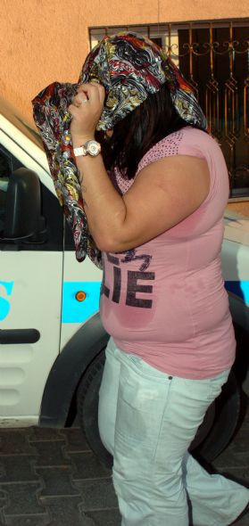 Küçük kızların sevgili kavgası kanlı bitti - Resim: 1