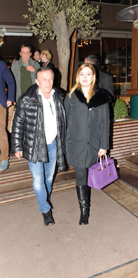 Ağaoğlu Twitter'daki taklidine öyle bir şey yaptı ki... - Resim: 1