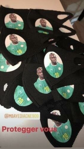 Mbaye Diagne'den skandal! Bağışladığı maskelerin üstüne fotoğrafını bastırdı - Resim: 0