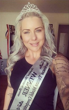 Ne şarkıcı ne oyuncu! O dünyanın en seksi kamyoncusu - Resim: 3