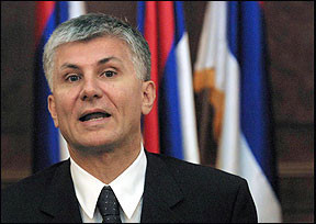 Suikaste kurban giden siyasetçiler - Resim: 2