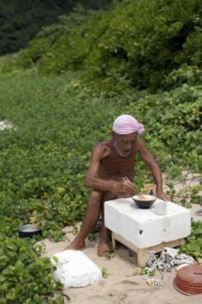 20 yıldır yalnız ve çıplak! - Resim: 4