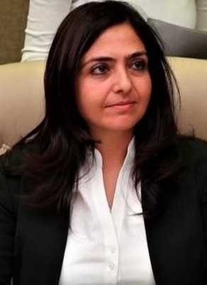 Bedia Özgökçe Ertan kaç yaşında kiminle evli eşi kimdir? - Resim: 1