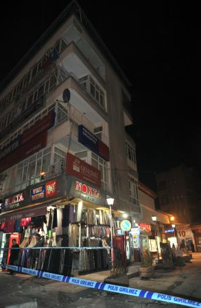 Daha 16'sındayken başına düşen betonla öldü - Resim: 3