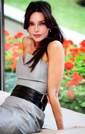 Ünlülerin estetiksiz hali bir facia - Resim: 2