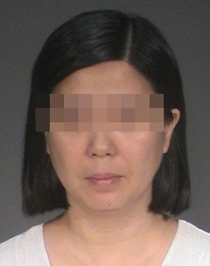 İç çamaşırı satın alıp giydi göğsü böcek yuvasına dönüştü inanılmaz kare! - Resim: 1