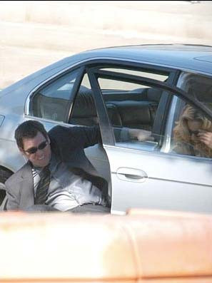 Ünlülerin tepetaklak halleri! - Resim: 2