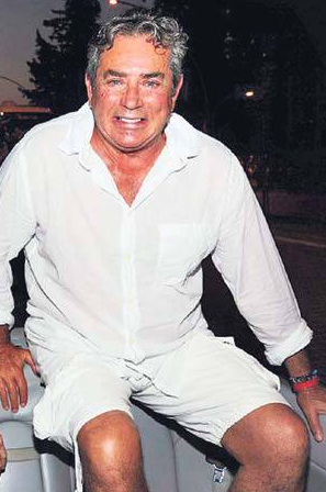 Sanat dünyası Benjamin Button'a özendi! - Resim: 1