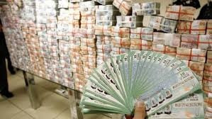 Yılbaşı ikramiyesi 2017 size çıksa ne yaparsınız? - Resim: 2