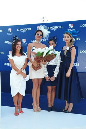 Tuba Ünsal ve Mirgün Cabas çocukları ile... - Resim: 3